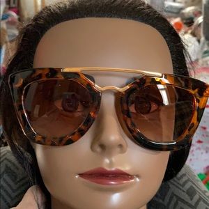 New in case Sexy Sunglasses for women